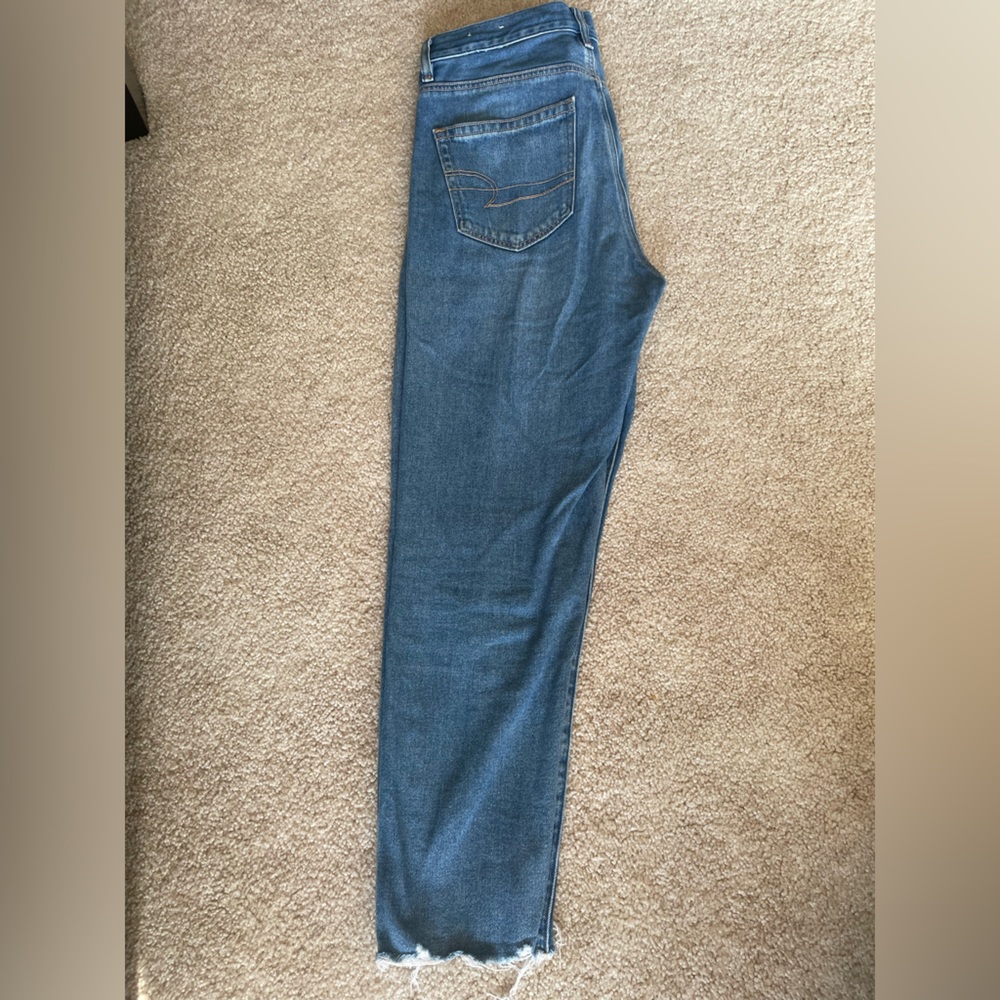 American Eagle jeans mom jean